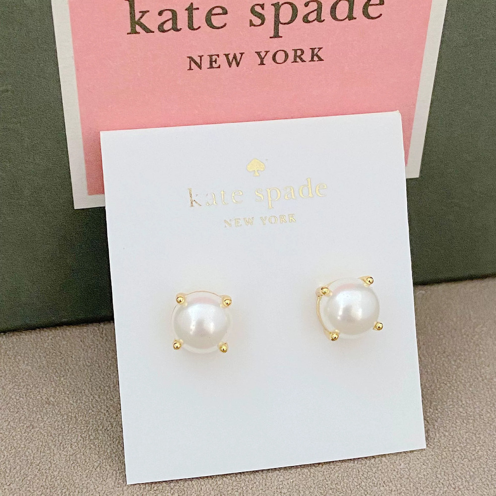 Coach Crystal White Shell Pearl Stud Earrings Vintage